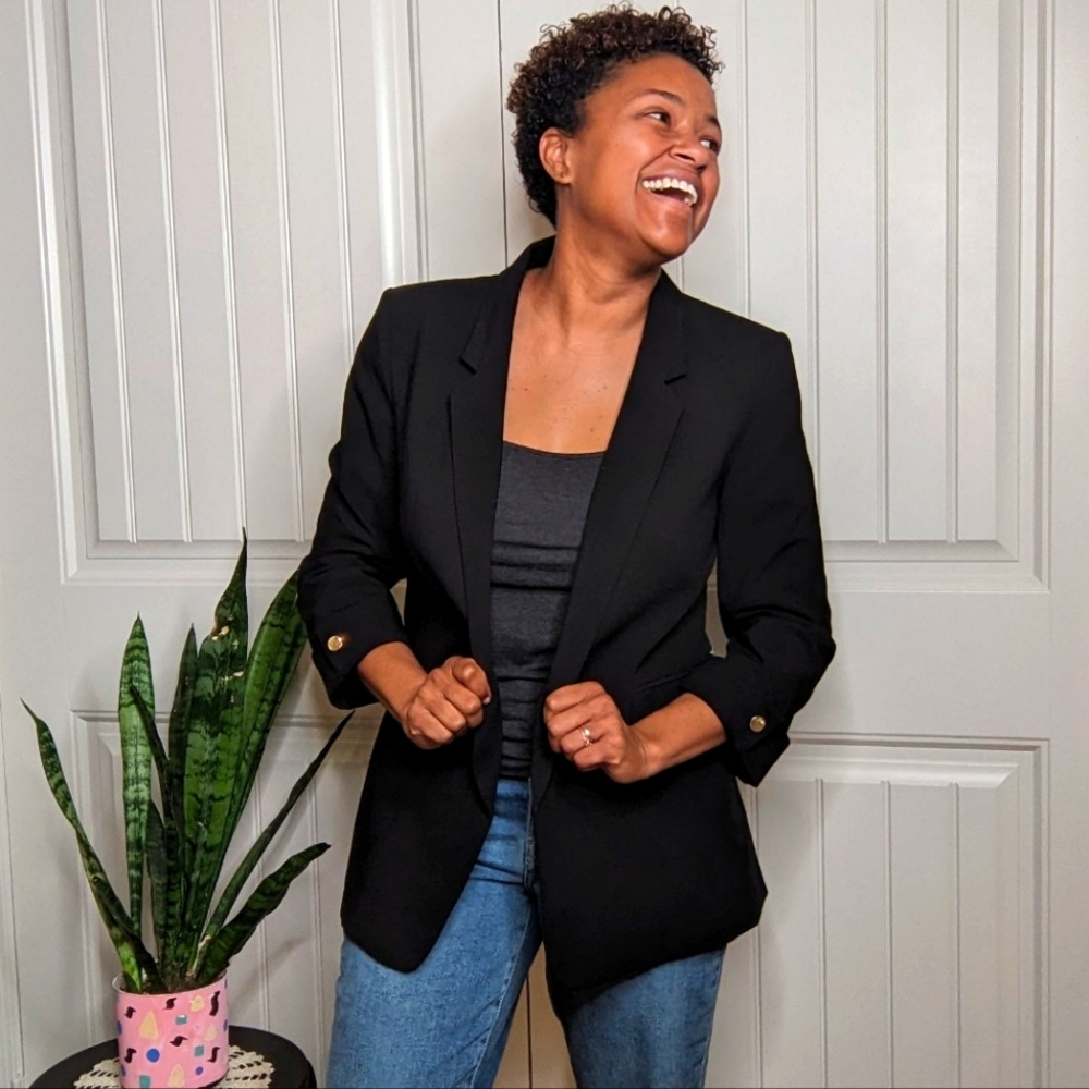 DKNY Size 4 Black Blazer